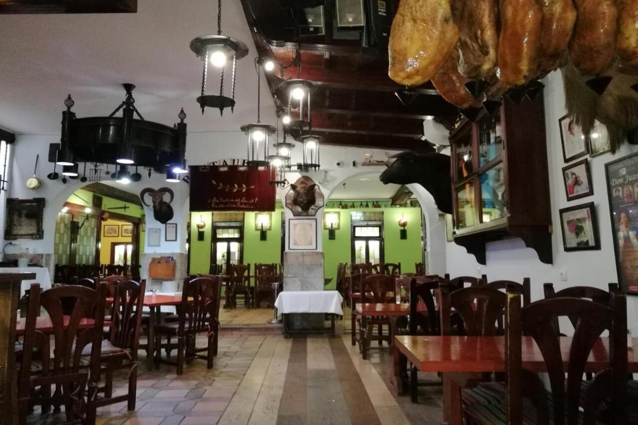 Casual Don Juan Tenorio Sevilla Exterior foto